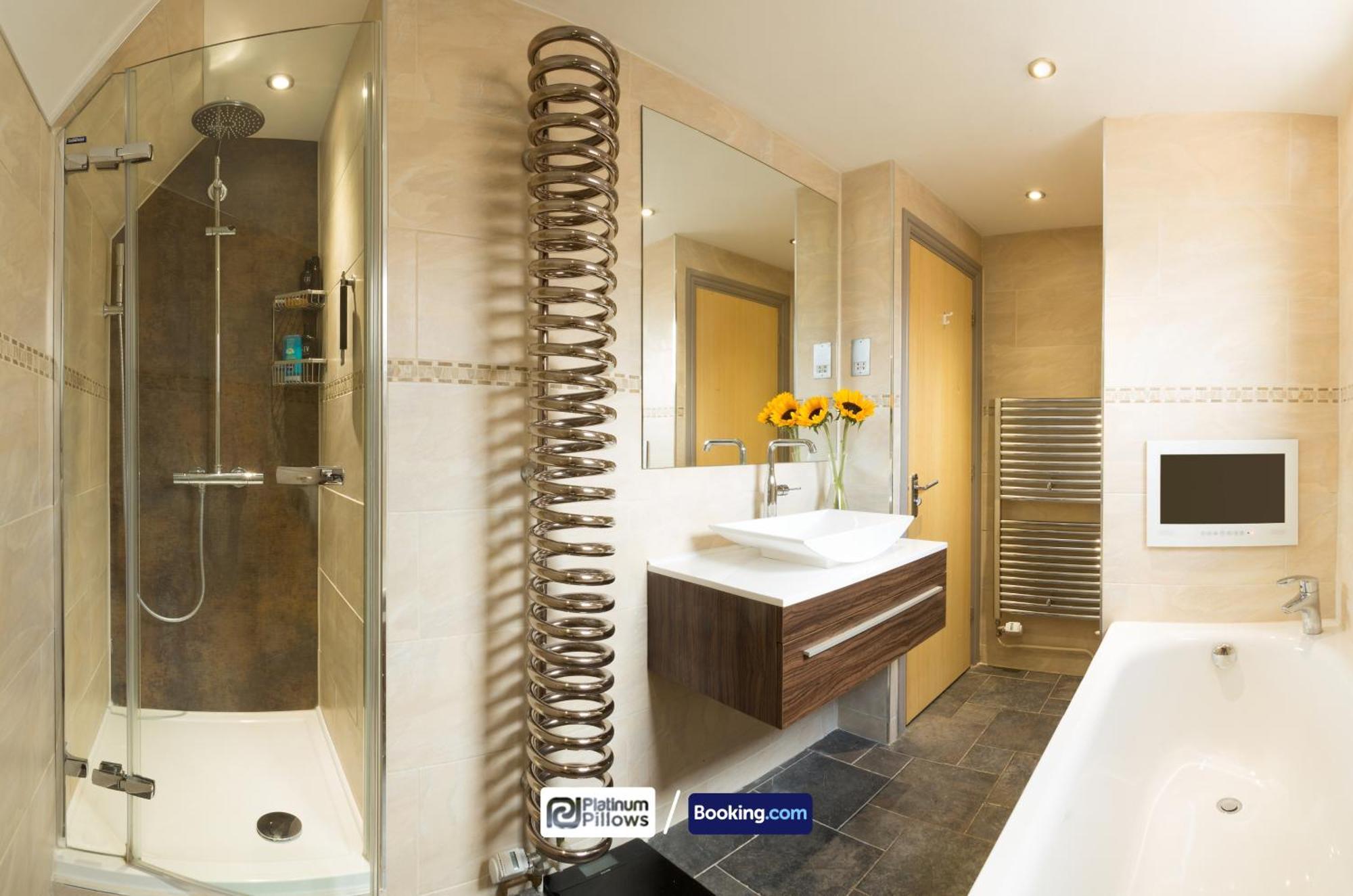 Modern Oxford 4 Bedroom Apartment, Contractor Accommodation, Walkable Into City Centre, Weekly & Monthly Deals מראה חיצוני תמונה