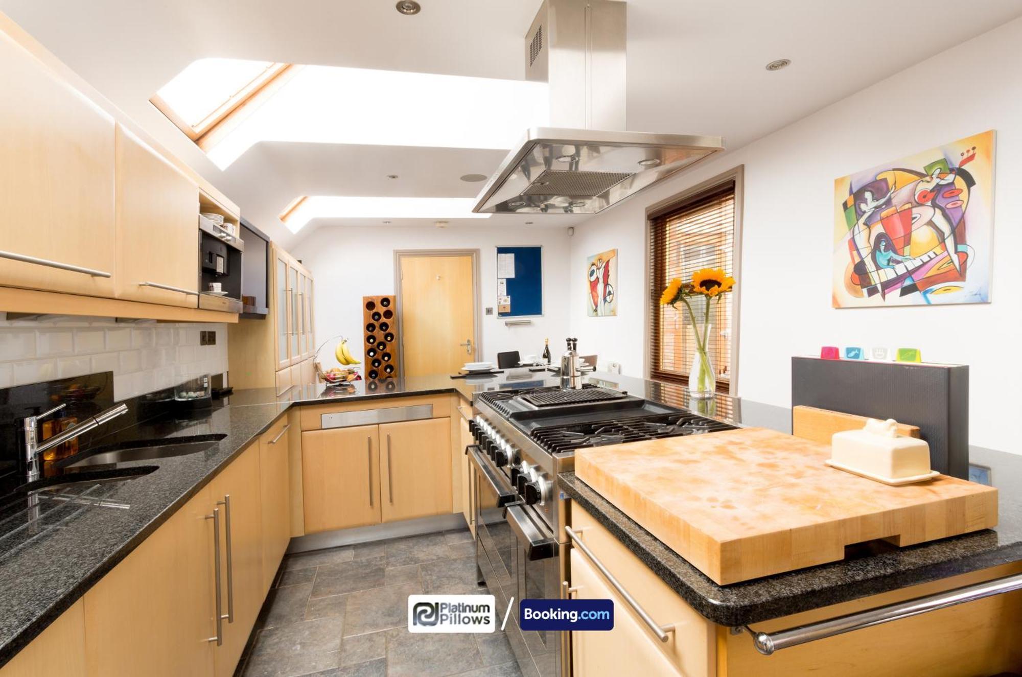 Modern Oxford 4 Bedroom Apartment, Contractor Accommodation, Walkable Into City Centre, Weekly & Monthly Deals מראה חיצוני תמונה