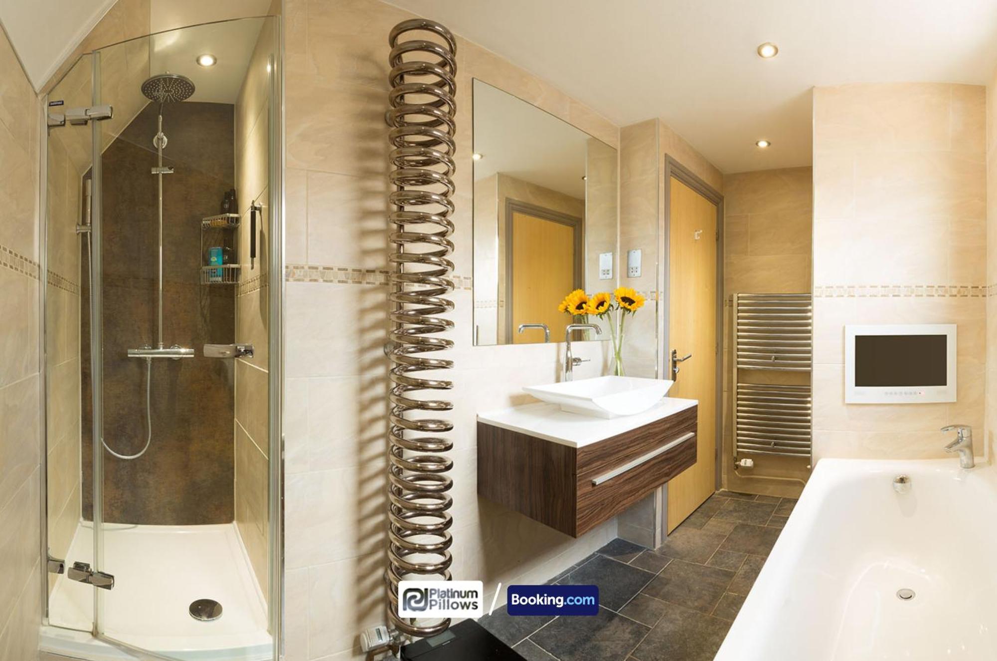 Modern Oxford 4 Bedroom Apartment, Contractor Accommodation, Walkable Into City Centre, Weekly & Monthly Deals מראה חיצוני תמונה