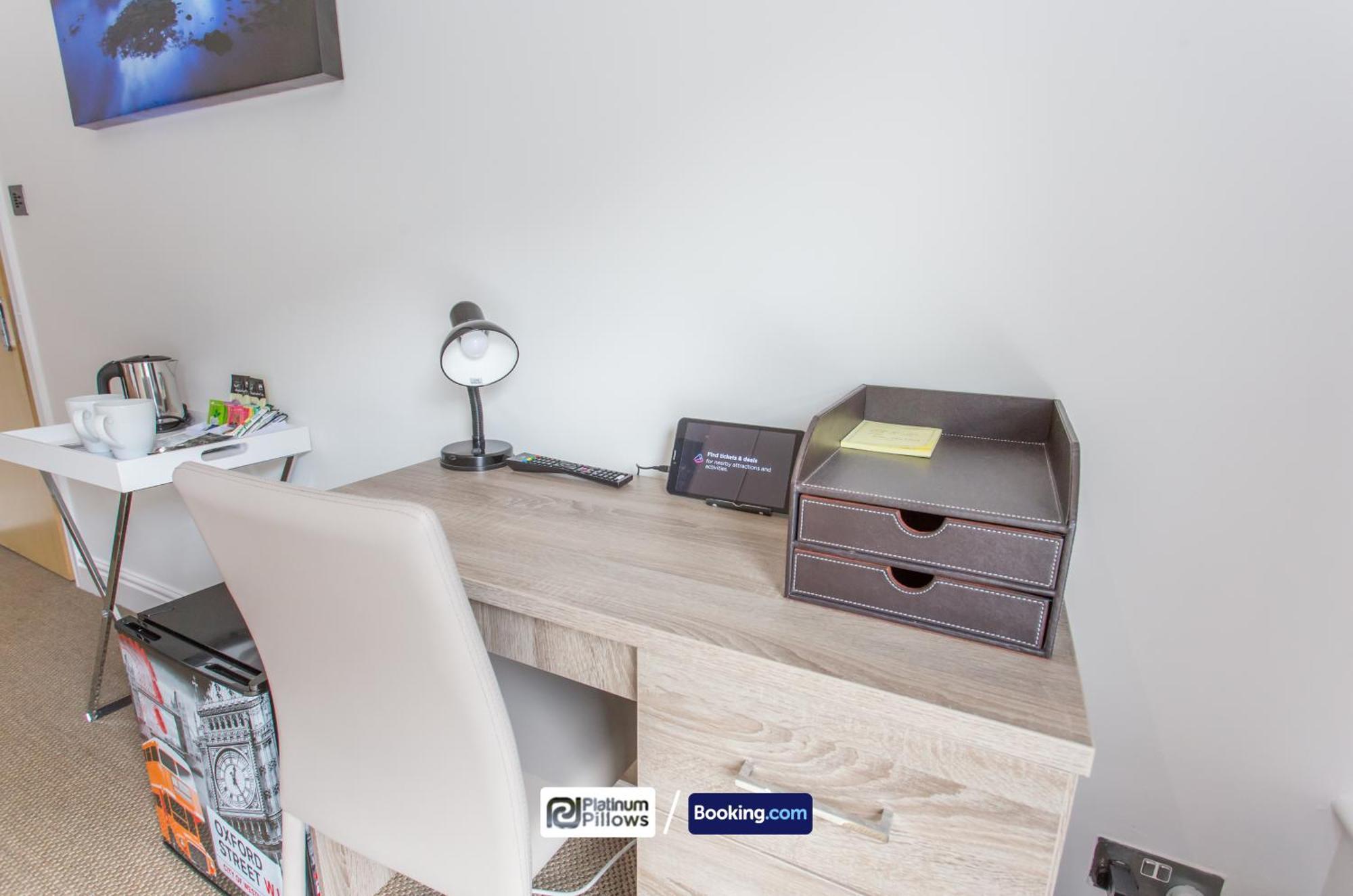 Modern Oxford 4 Bedroom Apartment, Contractor Accommodation, Walkable Into City Centre, Weekly & Monthly Deals מראה חיצוני תמונה